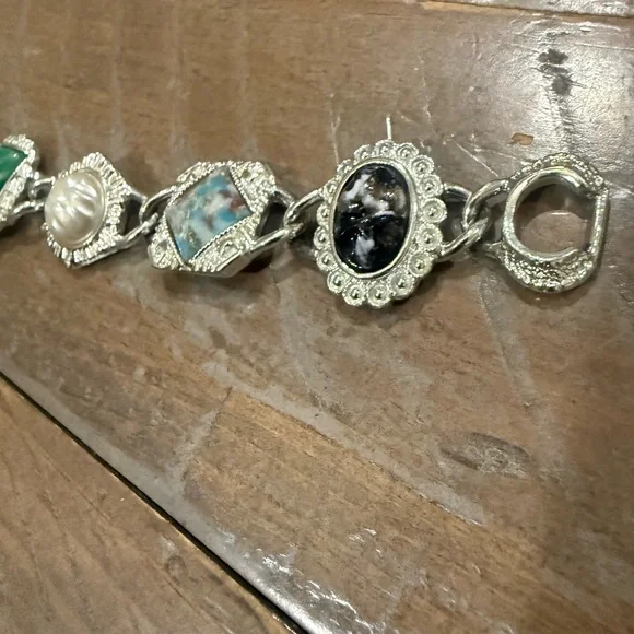 Vintage Sarah Coventry Silver Tone with Multicolored Stone Bracelet - Picture 3 of 5